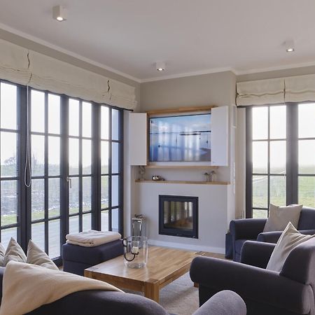 Reetland Am Meer - Luxusplus Reetdachvilla Mit 4 Schlafzimmern, Aussensauna, Loungebereich Und Kamin G07 Дранске Экстерьер фото