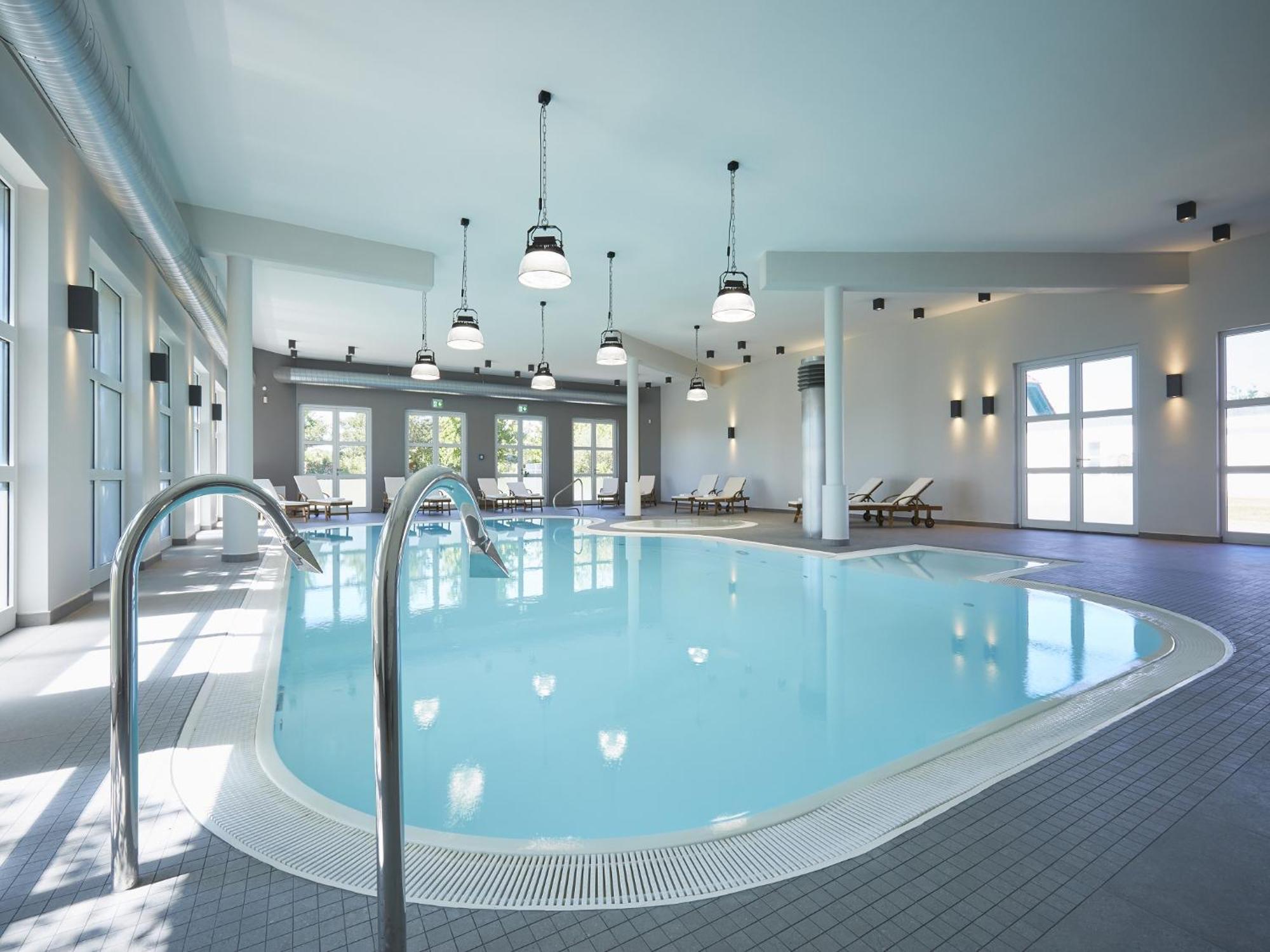 Reetland Am Meer - Luxusplus Reetdachvilla Mit 4 Schlafzimmern, Aussensauna, Loungebereich Und Kamin G07 Дранске Экстерьер фото