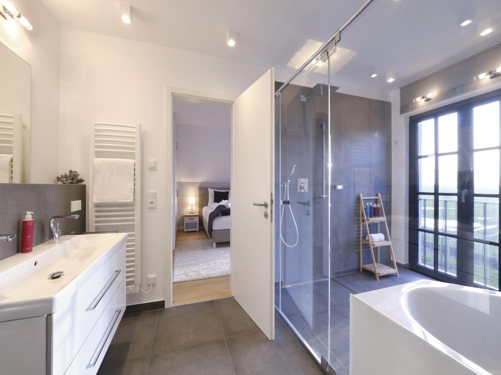 Reetland Am Meer - Luxusplus Reetdachvilla Mit 4 Schlafzimmern, Aussensauna, Loungebereich Und Kamin G07 Дранске Экстерьер фото